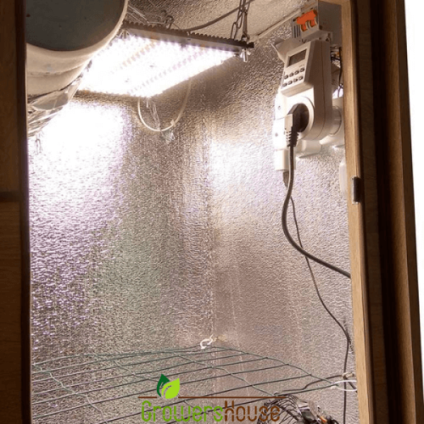 Гроубокс mini Grow box Стелс Quantum Board 120w – компактний та зручний гроубокс для домашніх умов
